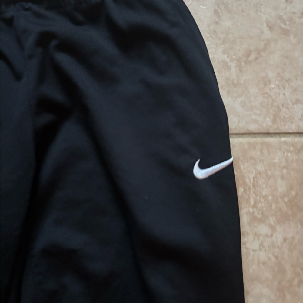 Gently Used Black Nike Dri Fit Jogger Athletic Pants - Picture 2 of 4